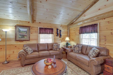 Tumbling Shoals Cabin Near Greers Ferry Lake! Haus in Greers Ferry Lake