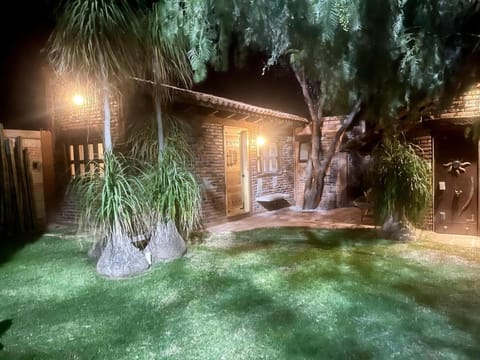 Casa Dharma con albercajacuzzi House in Tequisquiapan