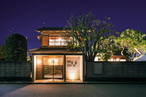 Property building, Night