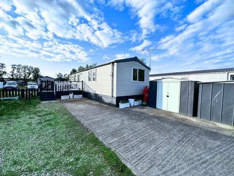 Beautiful newly decorated cabin House in Northampton