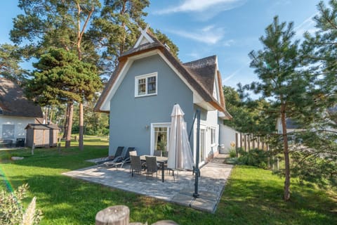 Property building, Garden view