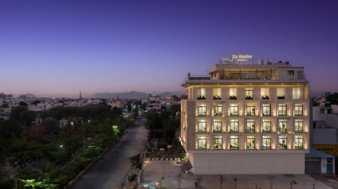 Property building, City view