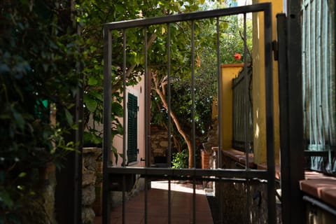 House in Pitelli - close to the 5 Terre, Gulf of Poets, Tuscany House in La Spezia