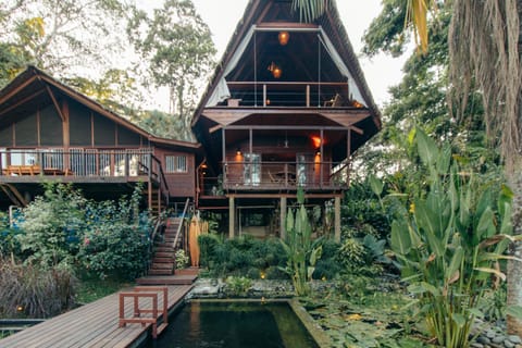 Luxury Villa plus 2 Cabins Rainforest Estate with Pond Villa in Bocas del Toro Province