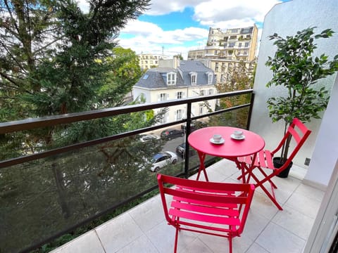 Patio, Day, View (from property/room), Balcony/Terrace, Dining area
