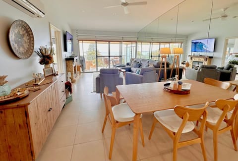 The Salty Seagull – ocean-view luxe! Copropriété in Encounter Bay