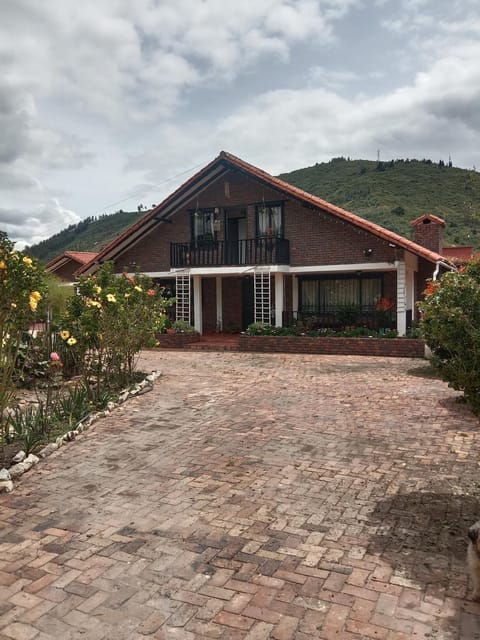 Villa Rita Country House in Santander, Colombia