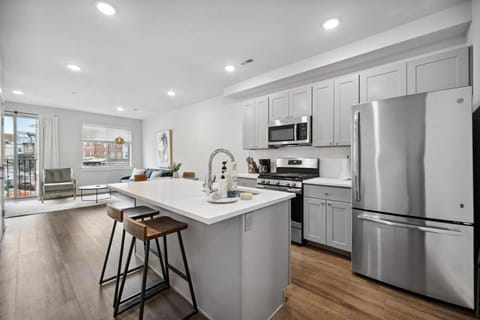 Luxurious Condo with Rooftop and Parking near University City Copropriété in Philadelphia