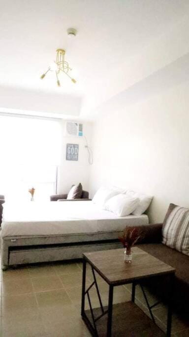 Studio Unit fully furnished staycation in Pasig PH Condo in Pasig