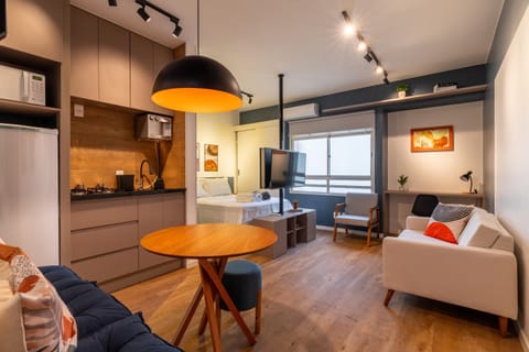 Kitchen or kitchenette, Photo of the whole room, Seating area, Dining area