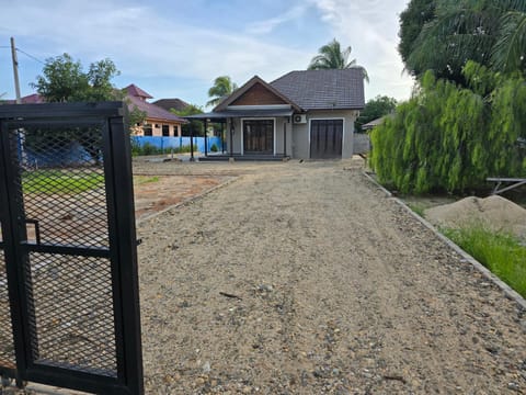 Casa tiga homestay besut Chalet in Besut