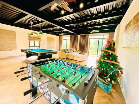 Billiard, Game Room, Karaoke, Evening entertainment