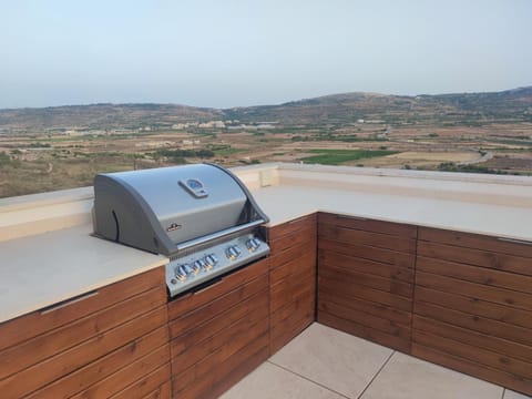 BBQ facilities, Balcony/Terrace