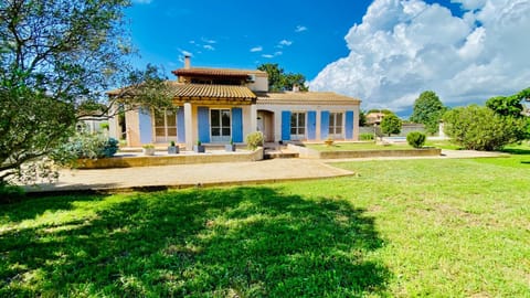 Property building, Garden, Garden view