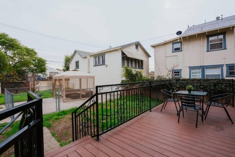 Comfortable 5BR Home near USC, DTLA and Ktown House in Beverly Hills