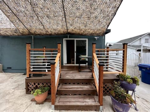 Serene Studio, Yurt Barn near DTLA Silverlake House in Glendale