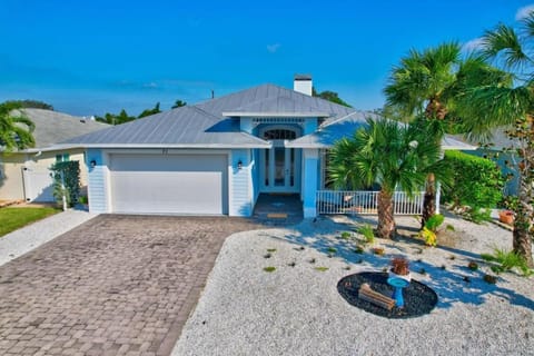 Key West Vibes in Bonita Shores Maison in North Naples
