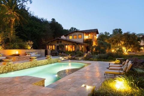 Peppertree Canyon 6BD 5.5BA Luxe Urban Winery Maison in North Tustin