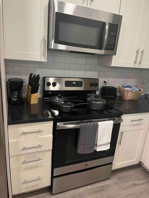 Luxury Home away from home ! Apartamento in Franklin