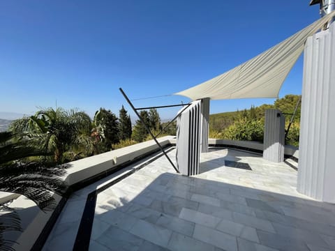 Natural landscape, View (from property/room), Balcony/Terrace