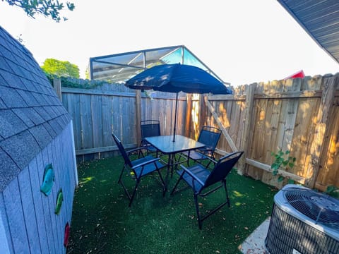 Garden, Dining area