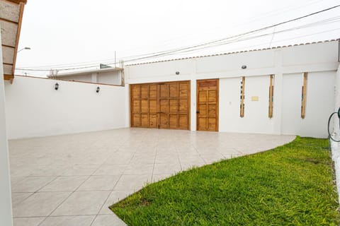 Amplia & Agradable casa de Playa con piscina Sur Chico, Lima Haus in Lurin
