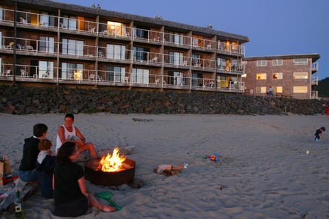 Property building, Facade/entrance, Beach