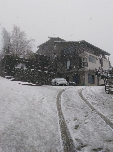 Property building, Winter