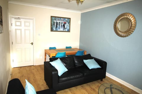 Doncaster Central Apartment Sleeps 5 Very Quiet Appartement in Doncaster