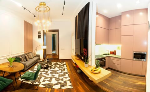 Matei Corvin Deluxe Apartment Condo in Cluj-Napoca