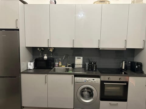 Coffee/tea facilities, Kitchen or kitchenette, pet friendly, toaster, washing machine