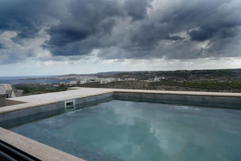 Hot Tub, Pool view, Sea view