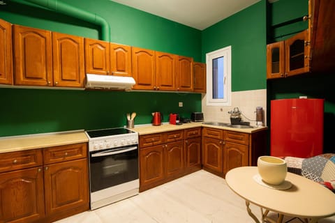 Coffee/tea facilities, Kitchen or kitchenette, pet friendly, stove, toaster