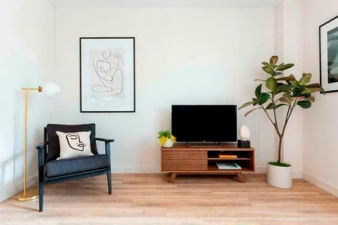 Spacious and Stylish 3-Bedroom Flat in Cro, London ER2 Apartment in Croydon
