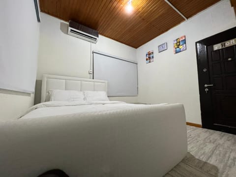 Bambi Smart Lets Bed and Breakfast in Accra