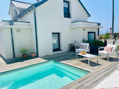 Patio, View (from property/room), Pool view, Swimming pool, sunbed