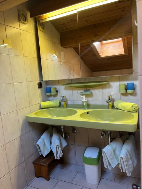 Schusterhof Apartment in Innsbruck