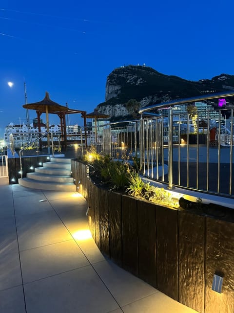 Marina Club - Luxury Apartment in Ocean Village with Parking Condominio in Gibraltar