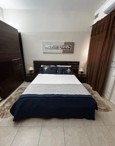 Room in Trilithon Court Apartments Ghaxaq Vacation rental in Malta