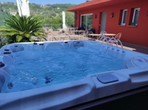 Hot Tub, Spa and wellness centre/facilities, Spa and wellness centre/facilities