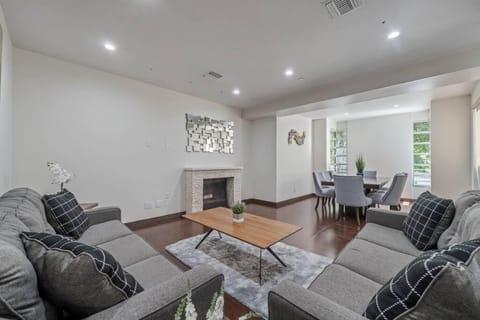 ৎ୭The privacy Chaseৎ୭ Beauty Green Prime location House in Glendale