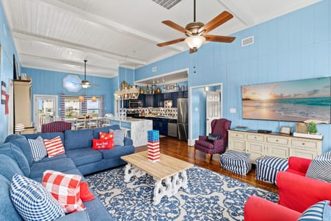 The Star-Spangled Cottage Casa in Bolivar Peninsula