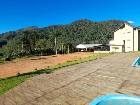 Canto Macci 16 House in State of Espírito Santo, Brazil