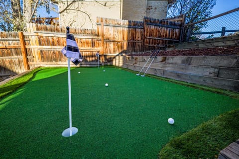 Ski Resorts Nearby: Mini Golf + BBQ + Games House in Westminster