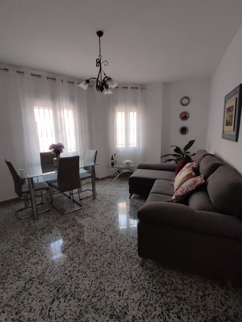 Living room, Dining area, Garden view