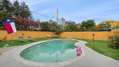 Day, Garden, Garden view, Pool view, Swimming pool, sunbed