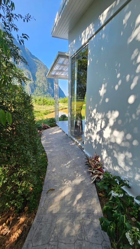 Garden, Garden view, Mountain view