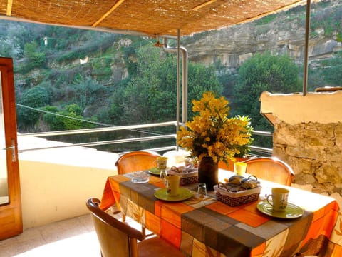 Natural landscape, View (from property/room), Balcony/Terrace