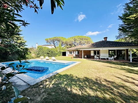 Atrium Costabravasi House in Baix Empordà