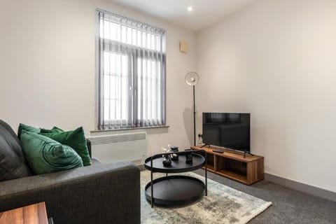 Smart 1 Bed Budget Apartment in Central Doncaster Condo in Doncaster